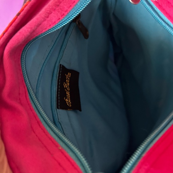 Really Cute Laurel Burch crossbody bag!! BRAND NEW!! - Picture 5 of 5